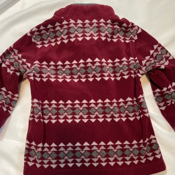 Boys OshKosh size 2T red fleece pullover - Picture 4 of 5